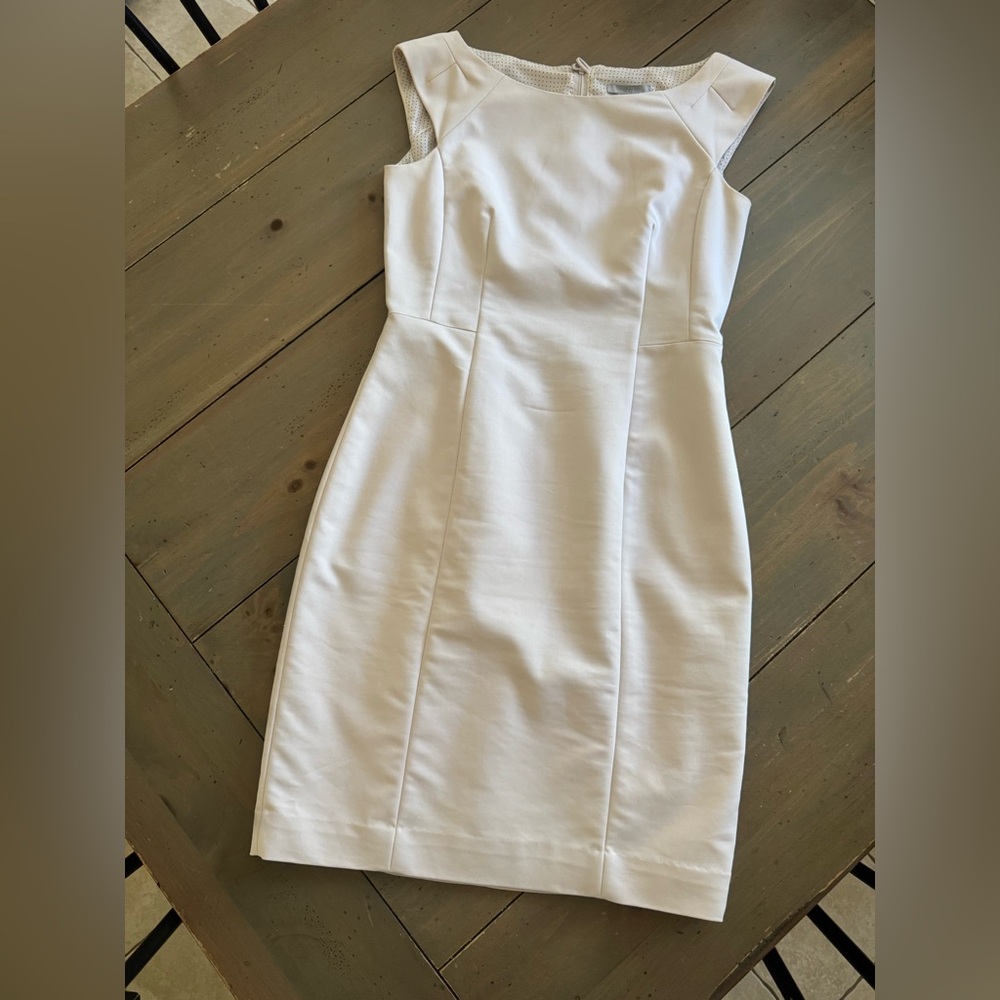 Elegant Cream Sleeveless Business Dress